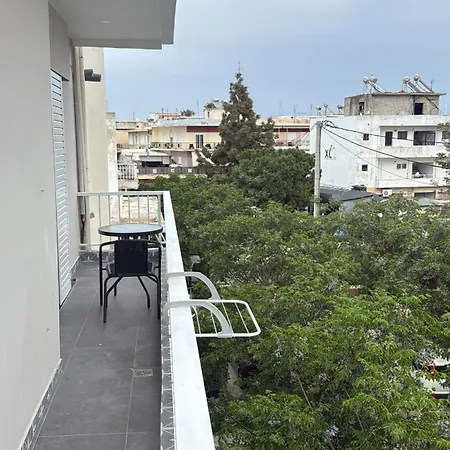 Topfix Luxury 2 Apartment *